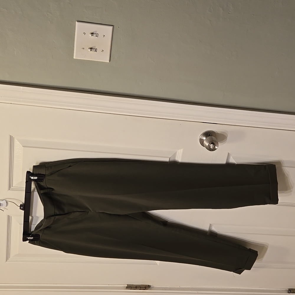 WOMEN'S GREEN DRESS PANTS